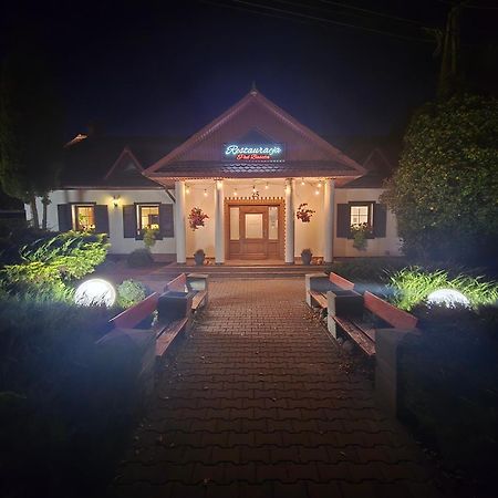 Naglowice Motel I Restauracja "Pod Baszta" المظهر الخارجي الصورة