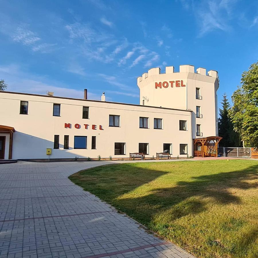 Naglowice Motel I Restauracja "Pod Baszta" المظهر الخارجي الصورة