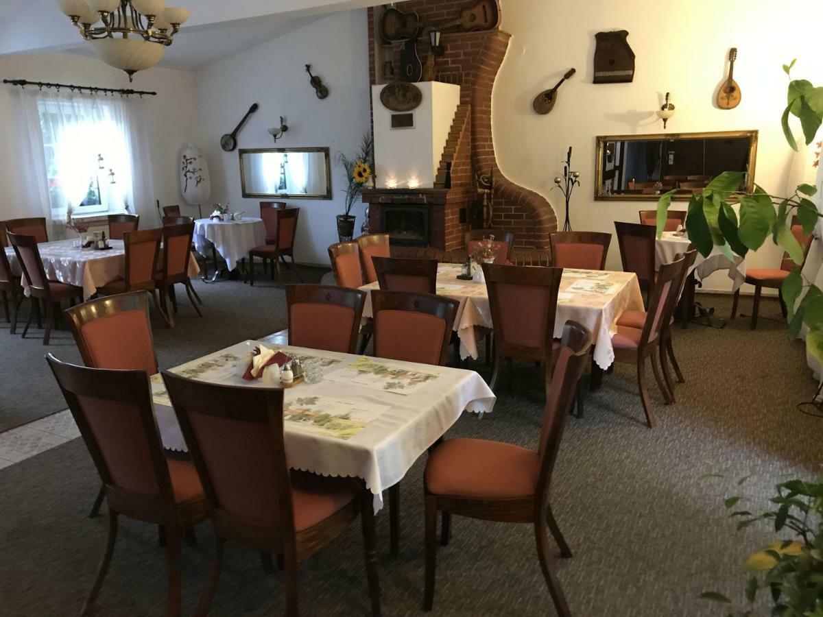 Naglowice Motel I Restauracja "Pod Baszta" المظهر الخارجي الصورة