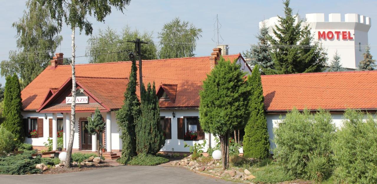 Naglowice Motel I Restauracja "Pod Baszta" المظهر الخارجي الصورة