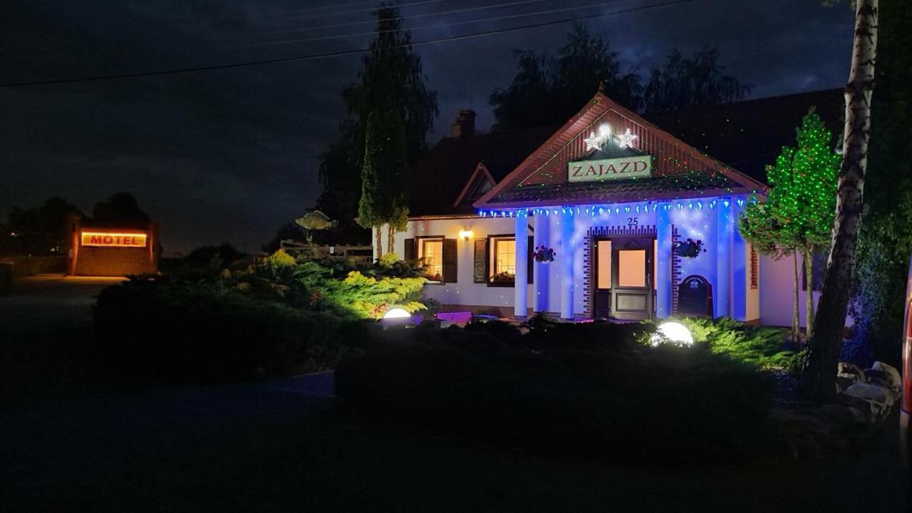 Naglowice Motel I Restauracja "Pod Baszta" المظهر الخارجي الصورة